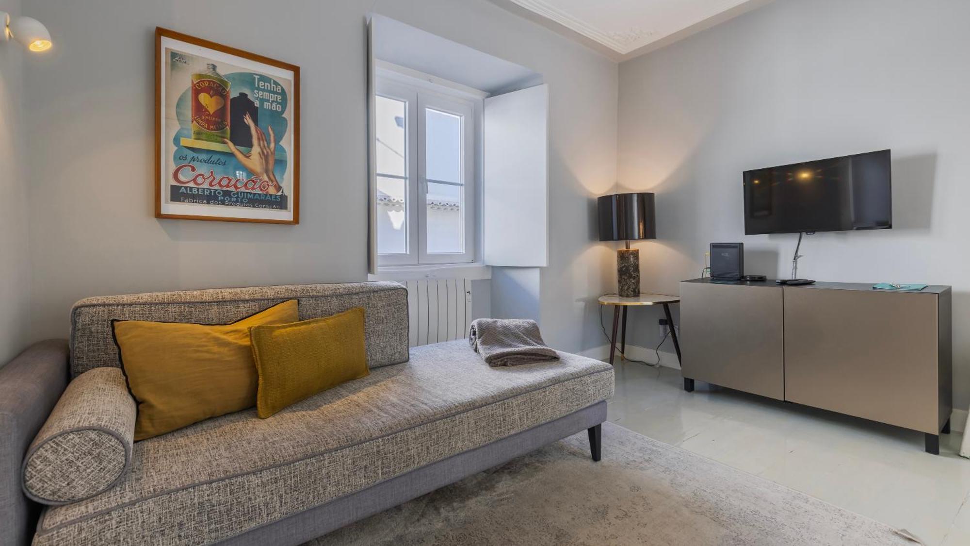 Stylish 1bdr In Bairro Alto By Lovelystay * Lisbon